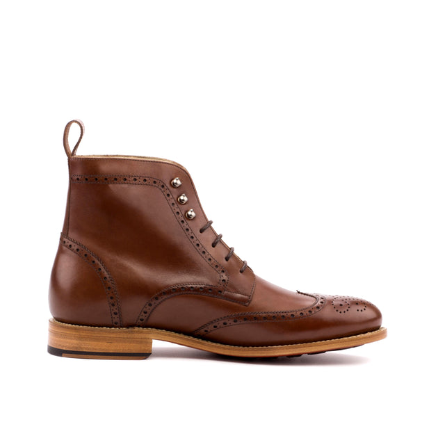 Mens wingtip clearance chukka boots